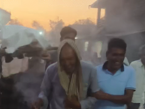 Two dairy disputes in Dahegam: Women burn effigies of Uttam Dairy chairman, cattle rearers protest by spilling milk at the collector's office