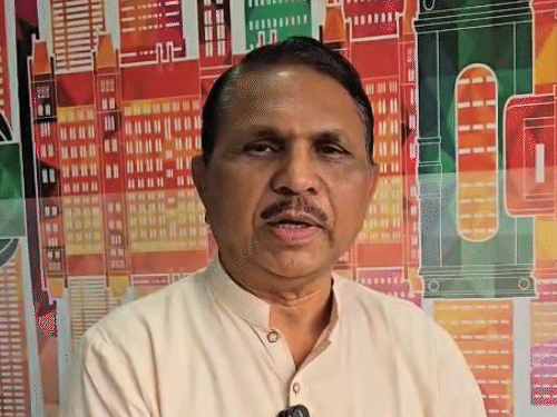 Congress leader Bharat Singh Parmar has made serious allegations against Vipul Patel: 