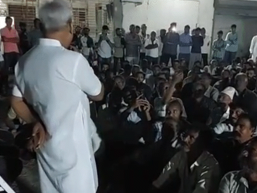 'The one who made a leopard from a mouse, turned it into a rat again': Jawahar Chavda hits out at Khorasa after AAP candidate's victory in Junagadh