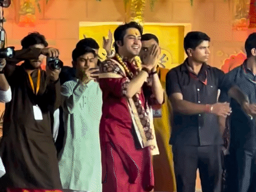 Parshottam Pipliya invites opponents to come to Baba Bageshwar's darbar: Parshottam Pipliya said, 'Try the tantra-mantra on me'