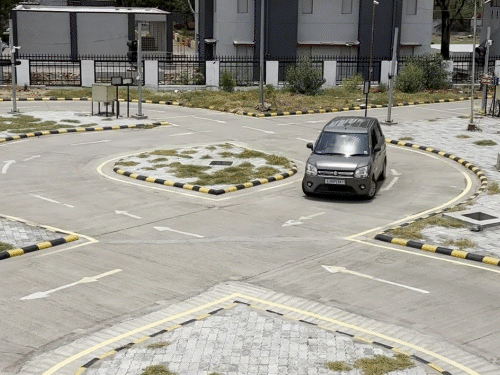 Shocking results of AI driving test, 77% of four-wheeler candidates fail: Parking and can't climb the slope, new track in 26 RTOs makes the poor sweat