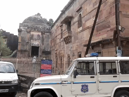 Bharuch's 14th century Jama Masjid dispute reaches HC: Jains file petition in court seeking permission to protect and worship idol of Lord Mallinath