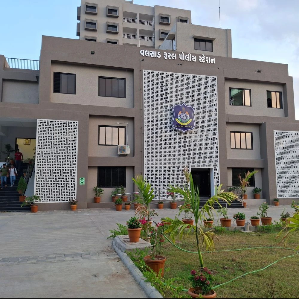Mentally challenged teenage girl raped by teenager in Valsad: A case has been registered against a minor living in the neighbourhood under POCSO Act.