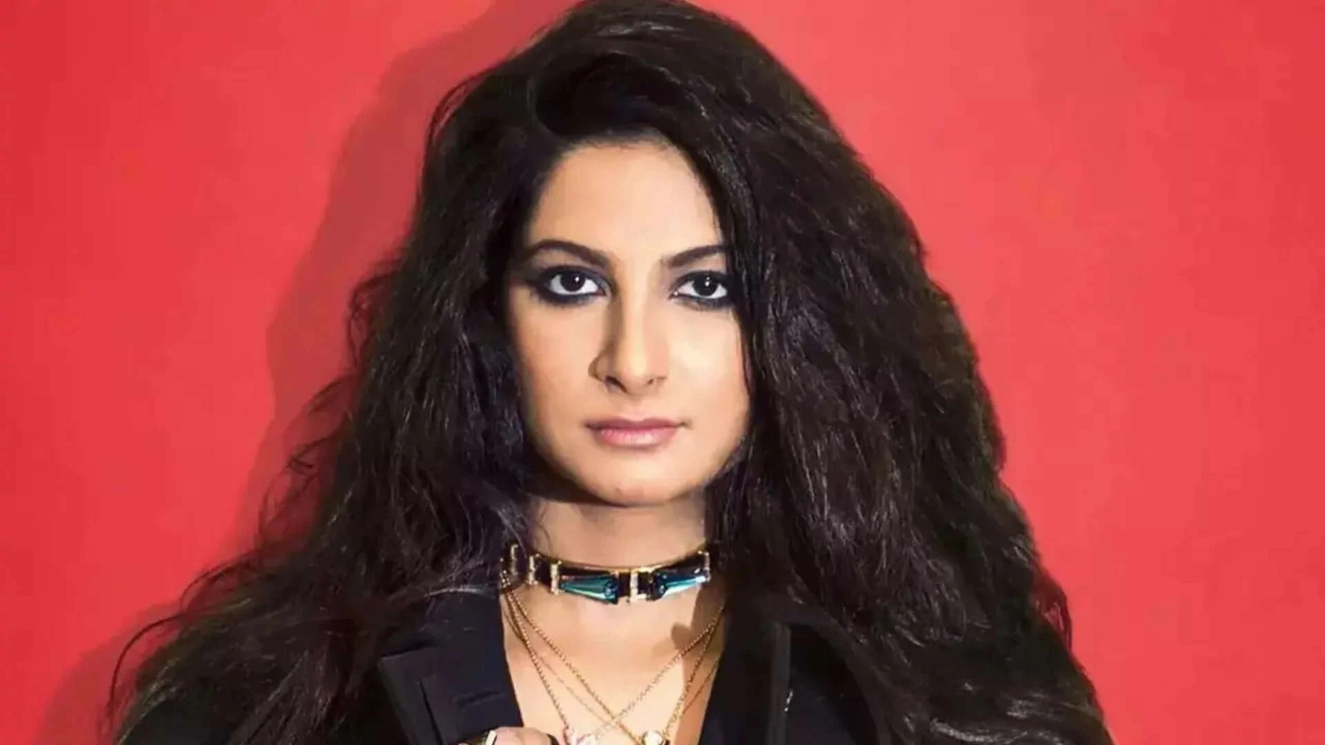 Rhea Kapoor's team reports theft of Rs 1.35 cr diamond earrings