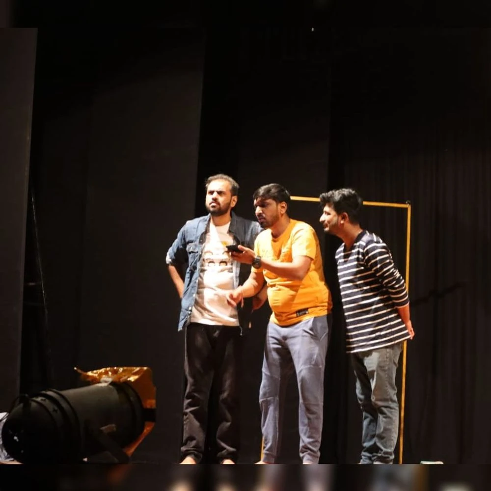 City Anchor: Nandish Bhatt of Bhavnagar wins fame in dramas