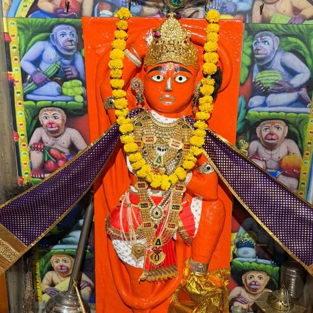Hanuman Pragatyotsav, Mahaprasad organized in Vadodara: Wadi Hanuman Pol Yuvak Mandal organises program for devotees