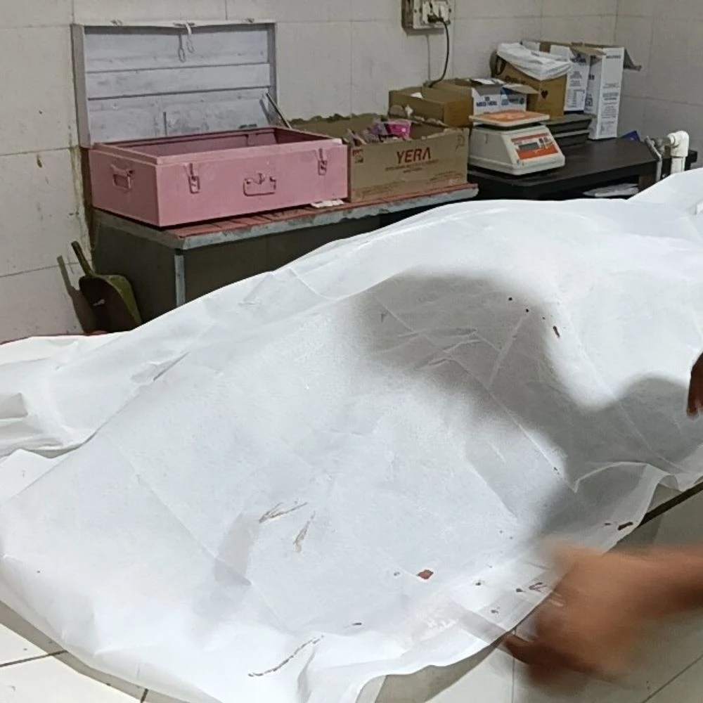 Middle-aged man shot dead in Malia: 6 men shot dead in business dispute