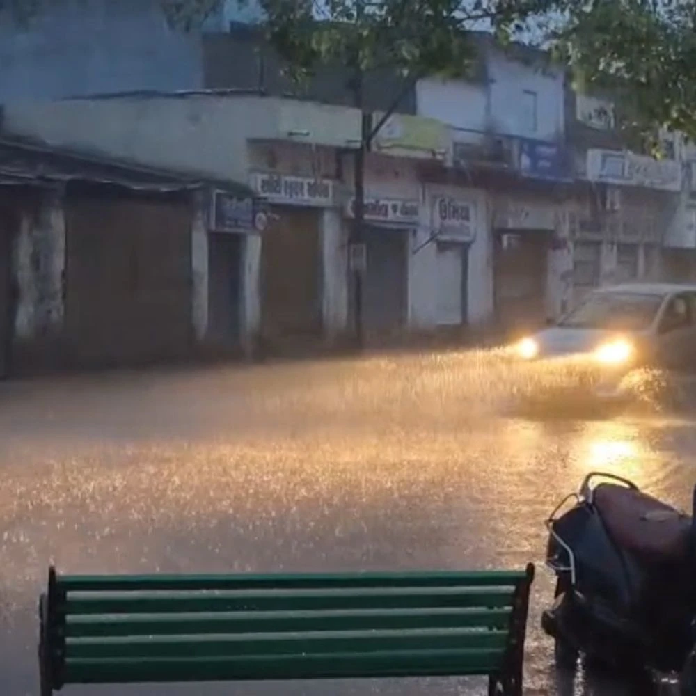 The gates of Morbi's Machhu 3, Ghodadhroi Dam have been opened: 2.5 inches of rain in 24 hours, 31 villages alerted