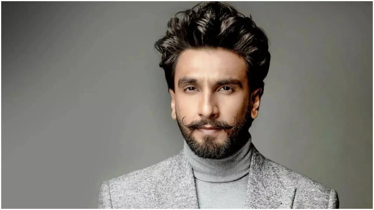 Ranveer extortion threat: Crime branch issues LOC against Harry