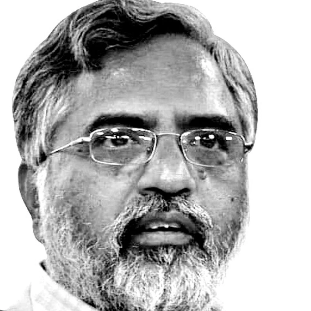 Priyadarshan's column: Is it more important to contest elections or bring about a change in the country?