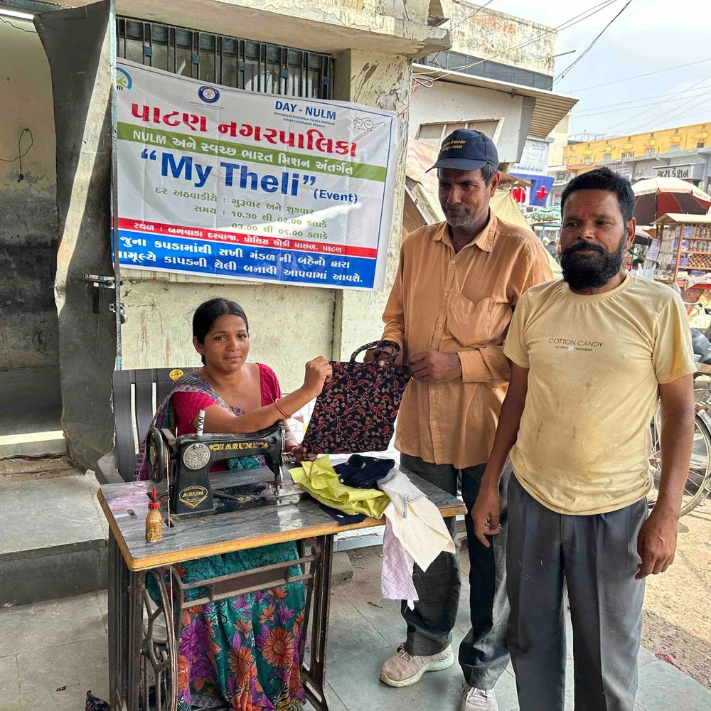 'My Bag' project begins in Patan: Service to make bags free of cost from old clothes, will continue till October