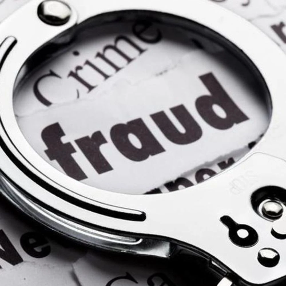 Axis Bank's alleged sales manager cheated senior citizen of Rs 5 lakh, police complaint lodged