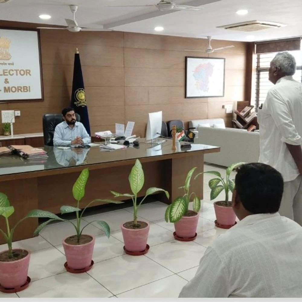 Demand to resolve Timbdi village dispute: Sarpanch requests Collector to start development works