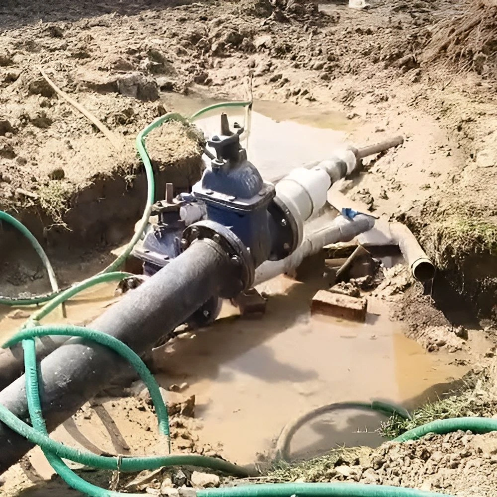 Anger among the villagers: A tank built at a cost of Rs 12 lakh in Singhod village of Jalalpur taluka collapsed before the inauguration of the tank 3 months ago.