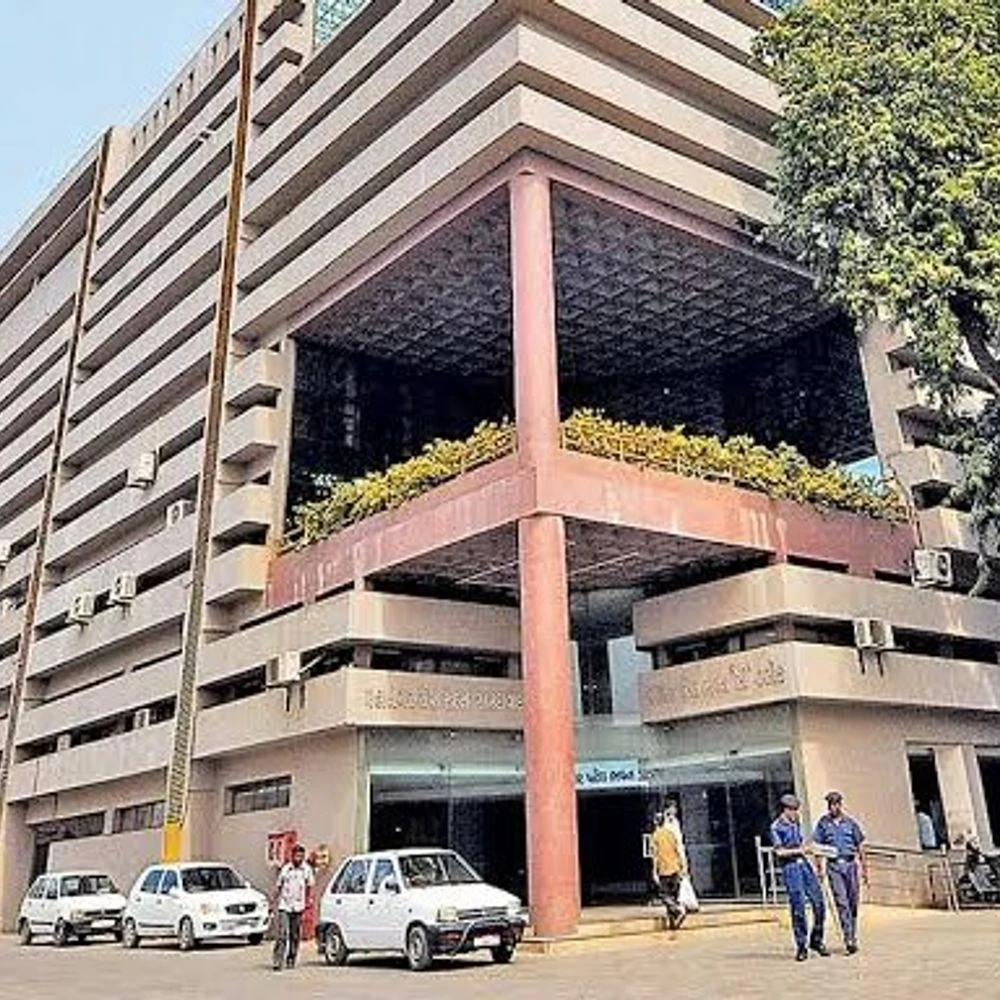 In the last standing meeting of the AMC, BJP approved historic works: More than 215 works including roads, bridges and drainage worth Rs 2500 crore were approved, development works more than the budget of Bhavnagar Corporation